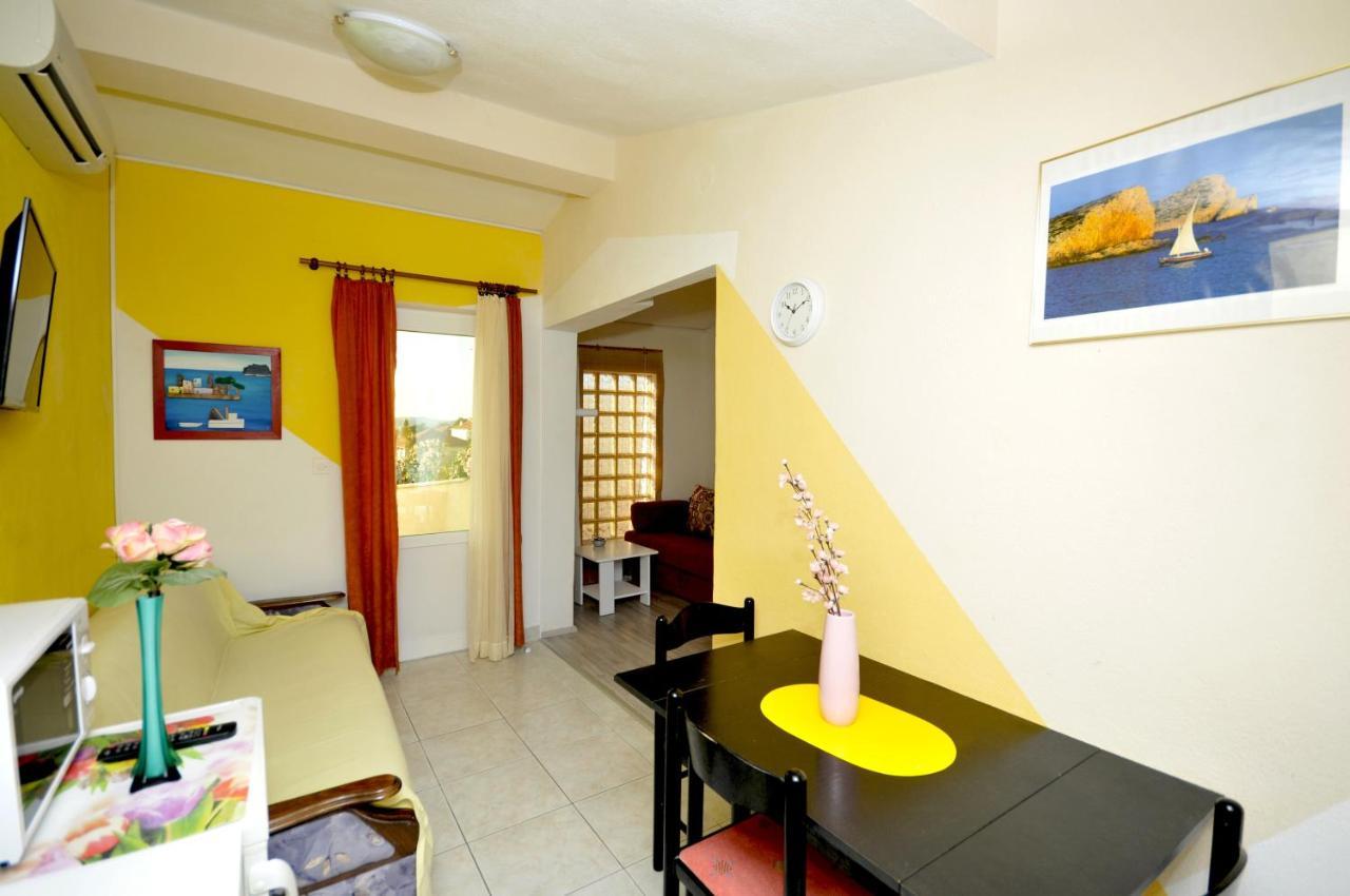Apartments With A Parking Space Okrug Donji, Ciovo - 13732 Donji Okrug  Екстериор снимка