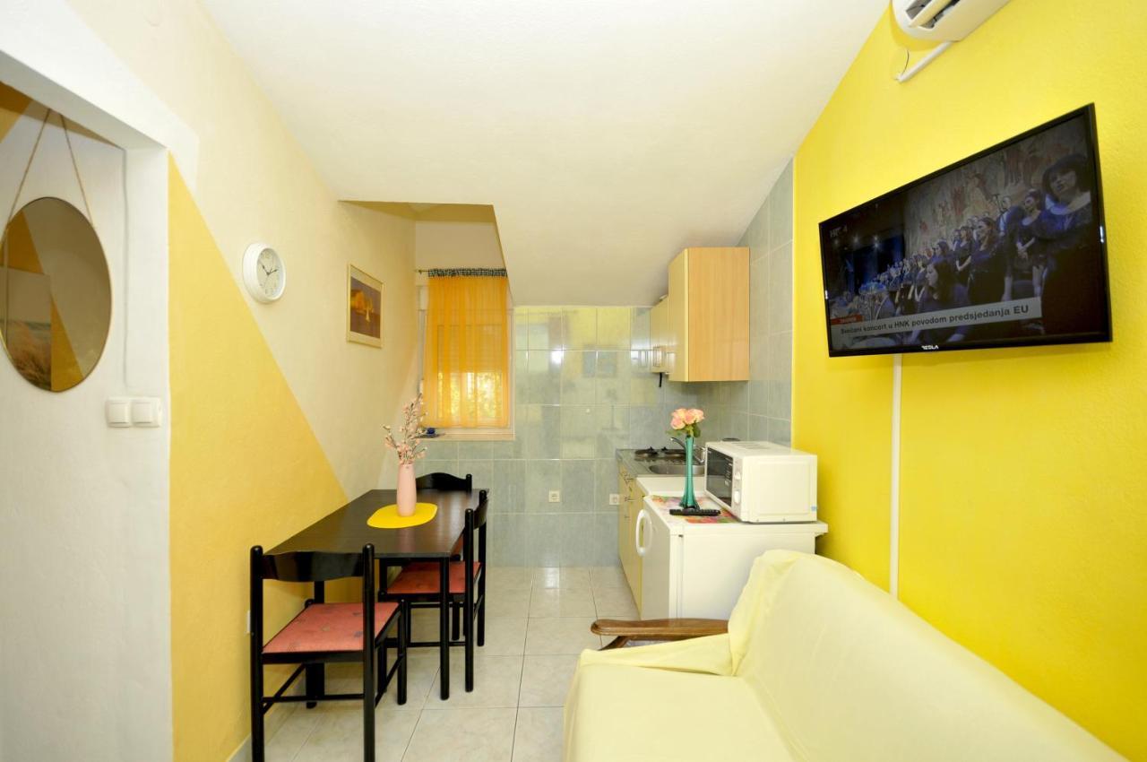 Apartments With A Parking Space Okrug Donji, Ciovo - 13732 Donji Okrug  Екстериор снимка
