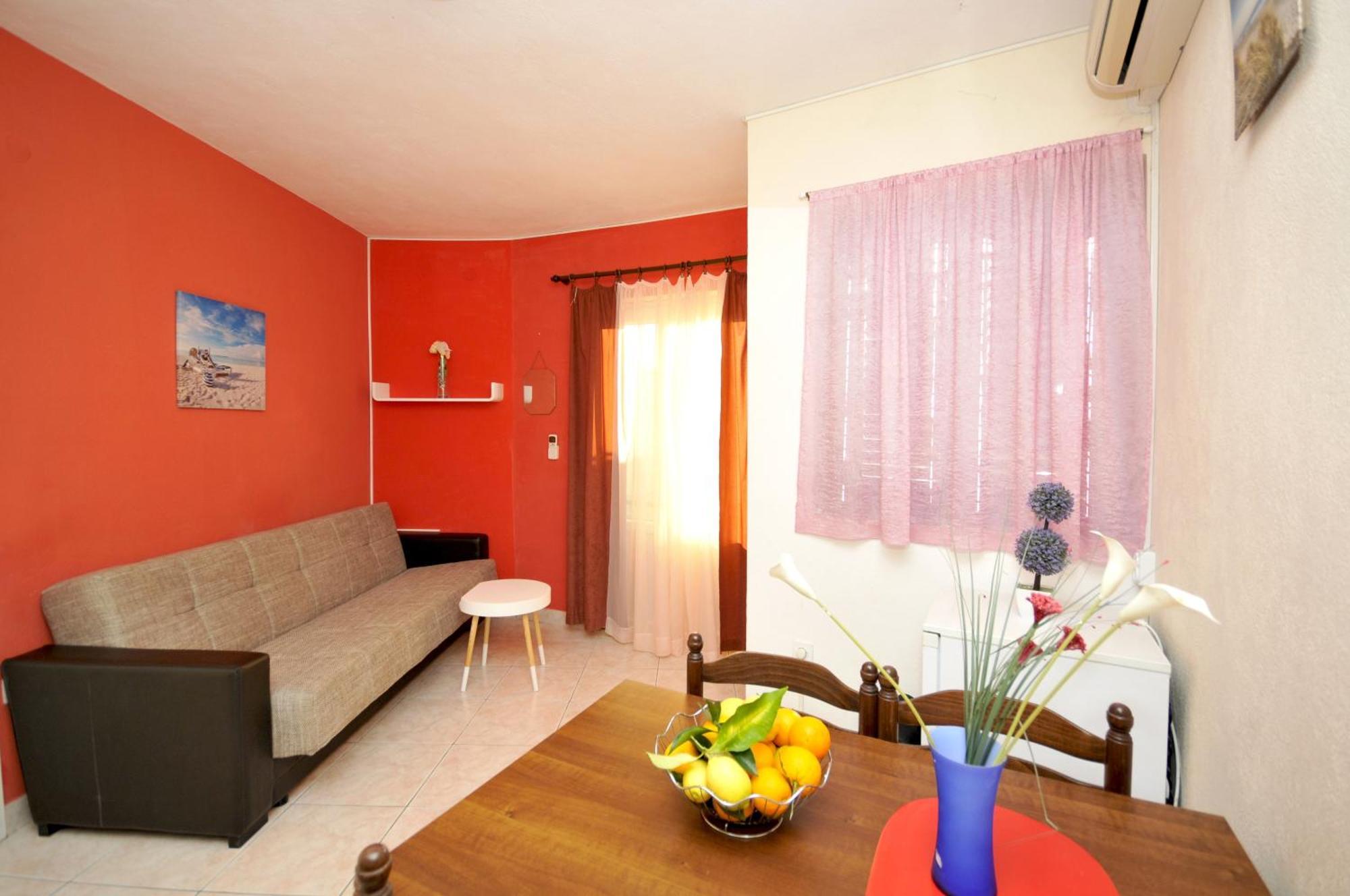 Apartments With A Parking Space Okrug Donji, Ciovo - 13732 Donji Okrug  Стая снимка